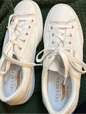 Skechers air cooled arch fit wide men’s shoes size 11
